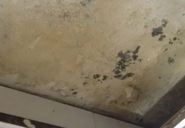 西畴阳台漏水维修公司分享下西畴卫生间渗水维修需要注意哪些问题。